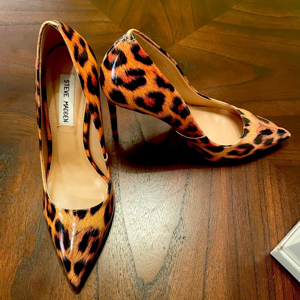 Steve Madden Vala Patent Pump in Leopard